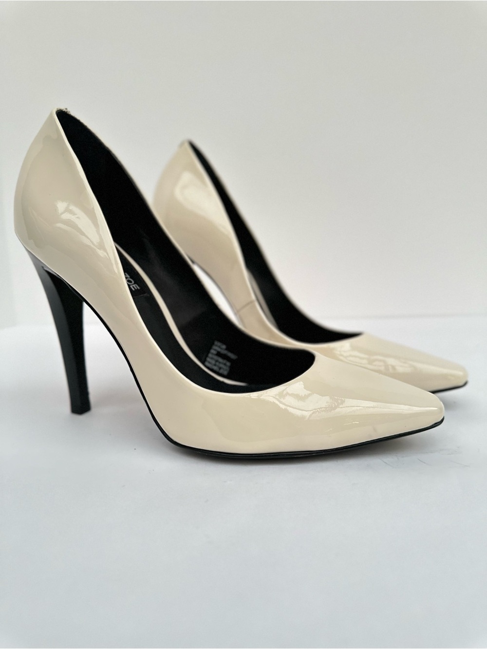 Rachel Zoe Ivory Patent Pointed-Toe Stiletto Heels
